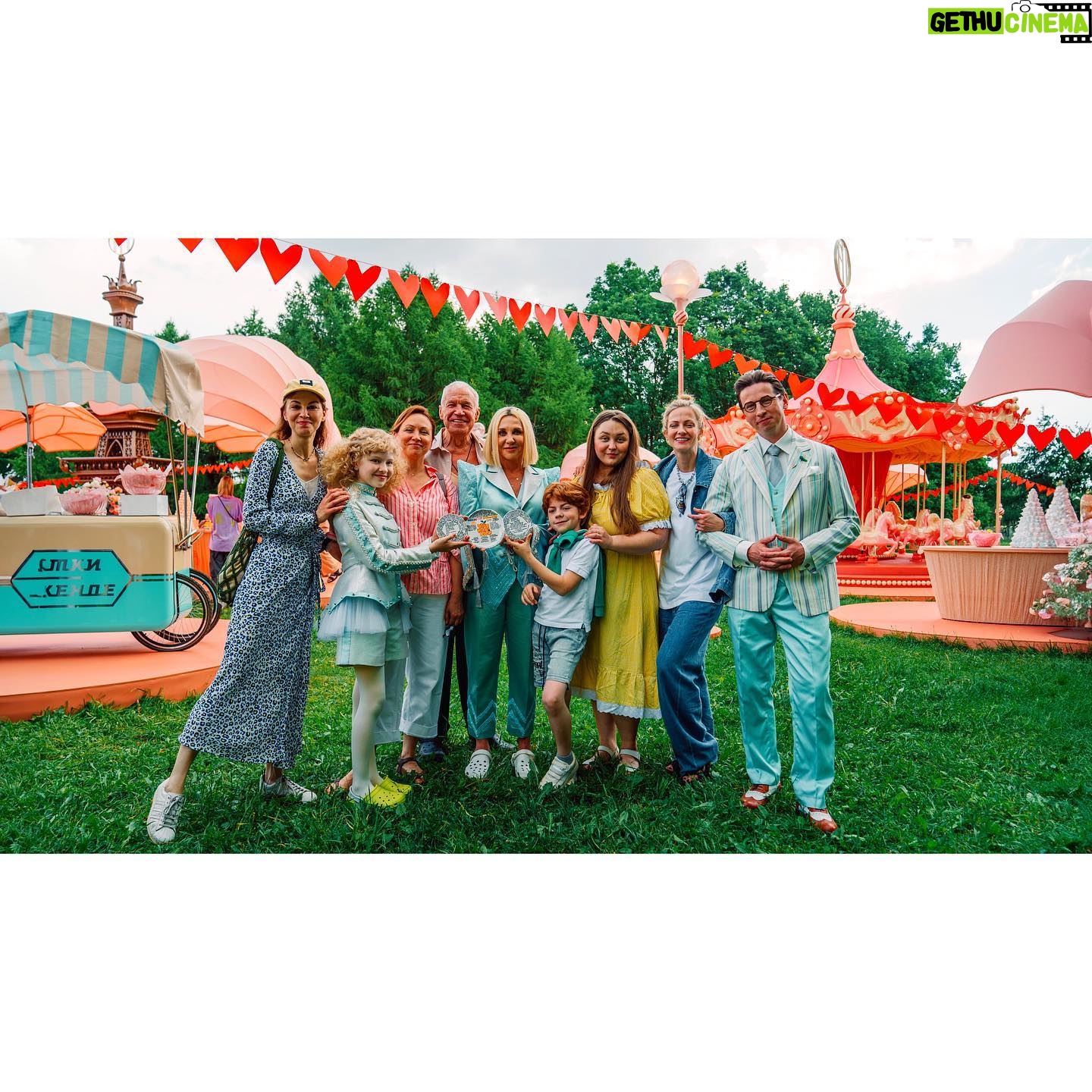 Sofya Zaika - 819 Likes - Да ! ☺️ Как я жду продолжения этой доброй истории !!! 🍊
Чебурашка 2 ! Страт !! Мотор !!! Начали !!!
__
#чебурашка #чебурашка2 #мотор #начали
@yellow_black_and_white_ @tvrussia @centralpartnership @start.ru