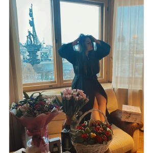 Sofya Zaika Instagram - Друзья !!! 💖
Спасибо большое всем за поздравления !!! 
Я до сих пор читаю и радуюсь !!! 
Это счастье !!!! 
Всем любви и здоровья !!! #спасибо #29