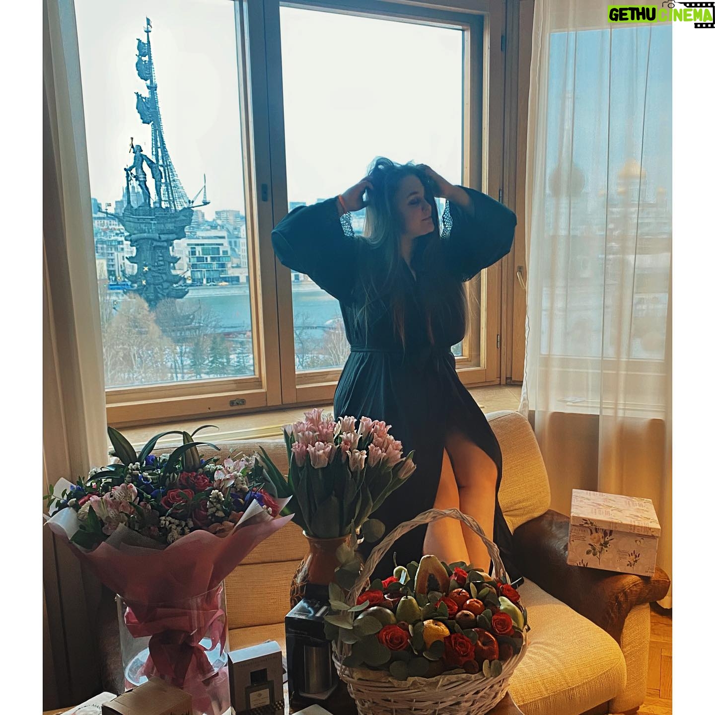 Sofya Zaika - 802 Likes - Друзья !!! 💖
Спасибо большое всем за поздравления !!!
Я до сих пор читаю и радуюсь !!!
Это счастье !!!!
Всем любви и здоровья !!! #спасибо #29