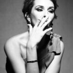 Sofya Kashtanova Instagram - Любимый фотосет от любимой @dashapoddubnaya но помимо классных фоток вот , что я теперь знаю -главное любить… любить всё и всех … иметь любовь внутри себя… работать над этой любовью и только над ней … жизнь обретает другие краски … любить то, что делаешь, любить себя , любить и жить наблюдая только за любовью и миру дарить только любовь … она его и спасёт ❤️