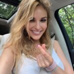 Sofya Kashtanova Instagram - Решилась, рассказываю!🔥 Наш волшебный ретрит будет состоять из: — Тантрических практик, которым я обучалась в прошлом году. Они подарят свободу, чувство полёта внутри и любовь ко всему миру! — Наполняющие медитации. Наша цель – объединить своё мужское и женское, своих маму и папу в себе, ощутить защиту и безопасность. — Йога, которая поможет расслабиться и лучше почувствовать себя и своё тело. — Саундхилинг – звуковые практики для достижения состояния умиротворённости и гармонии. — Энергетические техники для восстановления вашего потенциала. — Питание против воспалений и аутоиммунных процессов: по системе всё включено! И бонус: темаскаль – ритуальная и очищающая дух мексиканская баня. В феврале мы с вами встретимся в самом чудесном месте для духовного саморазвития😍 Вы обретете радость и любовь, очистите тело от токсинов и вирусов, увидите свой путь и куда стоит идти дальше! Ждите подробную информацию. Уже хотите приехать?✨