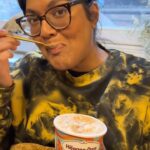 Sohla El-Waylly Instagram - No better way to reset than with a carton of @haagendazs_us new Vanilla Caramel Pecan! #ThatsDazs #DazsPartner