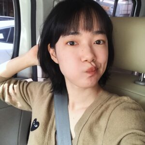 Sohn Su-hyun Instagram - 참새 입 모양을 따라해 봄🐤