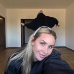 Sointu Borg Instagram – Remppasuunnittelua ja taustalla @solonenofficial voiton tanssit.