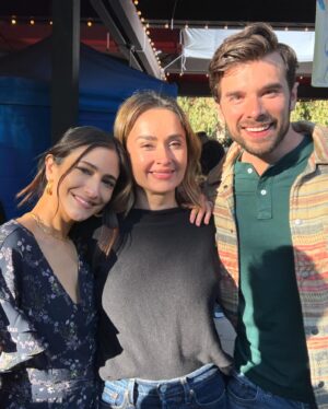 Sol Rodríguez Instagram - To celebrate two weeks in the top 10 Global which we could’ve never dreamed of, more bts pics 🫶🏽 thank you everyone watching and sharing 🥰 This has been the best Xmas gift ever! 💕