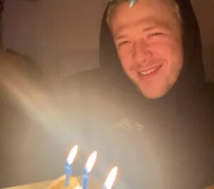 Solea Pfeiffer Instagram - I really need to take a second to just loudly and proudly love on my maannnn 🥹 @kevincsolak to know you is to love you. And I’ve been knowing you and loving you for 3 whole trips around the sun. 3 years of that Sunday kind of love, that make you laugh at the ER kind of love, that I wanna see you WIN kind of love. I can’t believe I found you. The most patient, kind, beautiful soul. You make my life so much better and put up with ALL my chaos and make it feel okay. I feel so bad for everyone who doesn’t know you tbh!! Let’s keep doing this okay??? 🥹🫠🥵🥰🥺🤟🏽💋💋💋