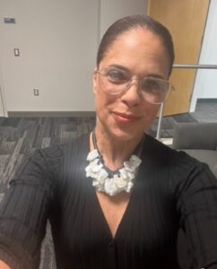Soledad O'Brien Instagram - New glasses 🔥