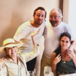 Soledad Silveyra Instagram - Almorzando con @vazquezjoseluisbz, su gerente de Abracadabra @abracadabrapousada @brodenfelix e sua senhora @petrarodensjo 🙌