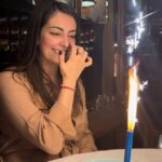 Soledad Silveyra Instagram - Festejando el cumpleaños de @lucilaese en @laparolaccia con @valencutone. Felices, celebrando las dos docenas🎈🧚🏻‍♀️