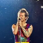 Soleil Moon Frye Instagram - You are welcome. Happy heading into the weekend @harrystyles lovers Thank you @harrystyles & my beautuful date @poet_siennarose 🖤