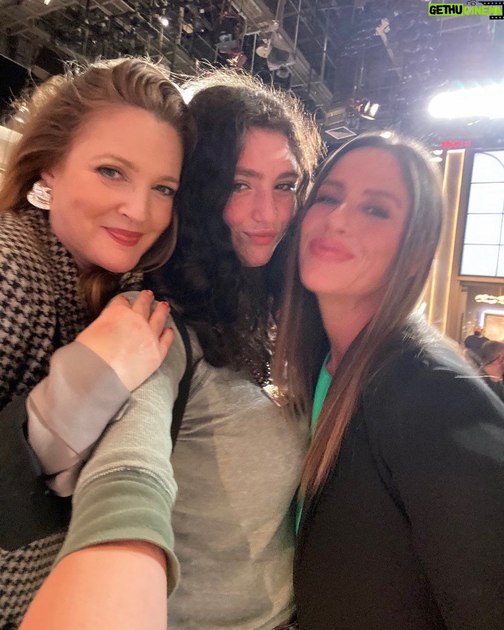 Soleil Moon Frye - 4.8K Likes - With my dear life long friend @thedrewbarrymoreshow & my daughter @jaggerblue_ Tune in today to watch us catch up. 🖤