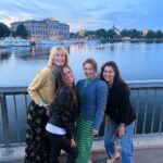 Soleil Moon Frye Instagram - The most magical light in the morning with these beauty’s @brilliantmindssthlm @lauradern @dusteejenkins @ensiehchloe Thank you for the love, light, listening, insight, heart, & belly laughs. ♥️