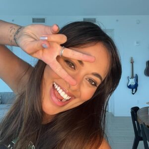 Soma Bhatia Instagram - Lil’ reminders, from your internet big sister 🦋 🧸Follow for more daily mindset inspo ✨