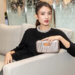 Somaline Ang Instagram – TUMI celebrates the grand reopening of their Marina Bay Sands outlet, just in time for the holiday season! TUMI has redefined travel essentials with a carefully curated selection of premium and everyday accessories, offering something special for your loved ones this holiday season. ✨️✨️✨️

@tumitravel #TUMI #TUMISG #TUMI19D