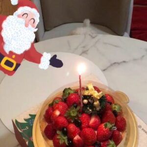 Son Ga-in Instagram - merry christmas ⛄️