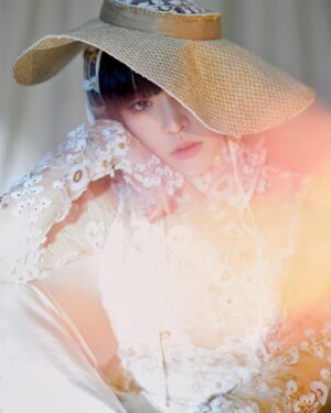 Son Ga-in Instagram - 