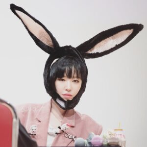 Son Ga-in Instagram - 