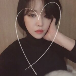Son Ga-in Instagram - 