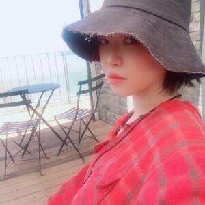 Son Ga-in Instagram - 🙏🏻 최선을 다했다!