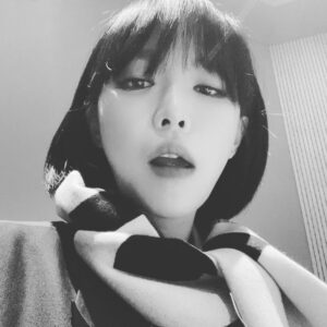 Son Ga-in Instagram - 