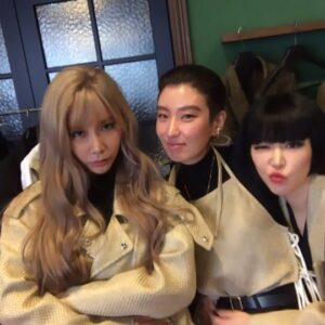 Son Ga-in Instagram - 🖤