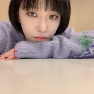 Son Ga-in Instagram - 