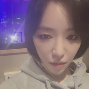 Son Ga-in Instagram - 