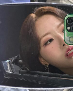 Son Hye-ju Instagram - Loossemble🎬🌘