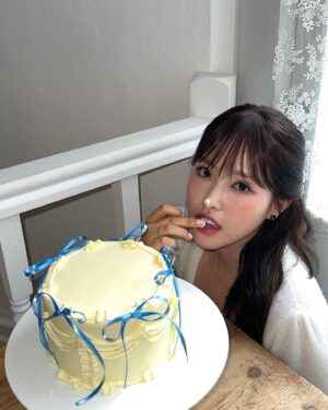 Son Hye-ju Instagram - Loossemble🌼🍰
