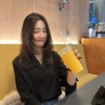 Son Ji-hyun Instagram - 유후.. 머리도 자르고 위는 행복했고.. . . . 부담스런 근접샷은 쏘리..🤭