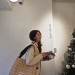 Son Ji-hyun Instagram - 빅백이 좋아… 🧚🏻‍♀️💞 일단 크고 가벼운게 최고