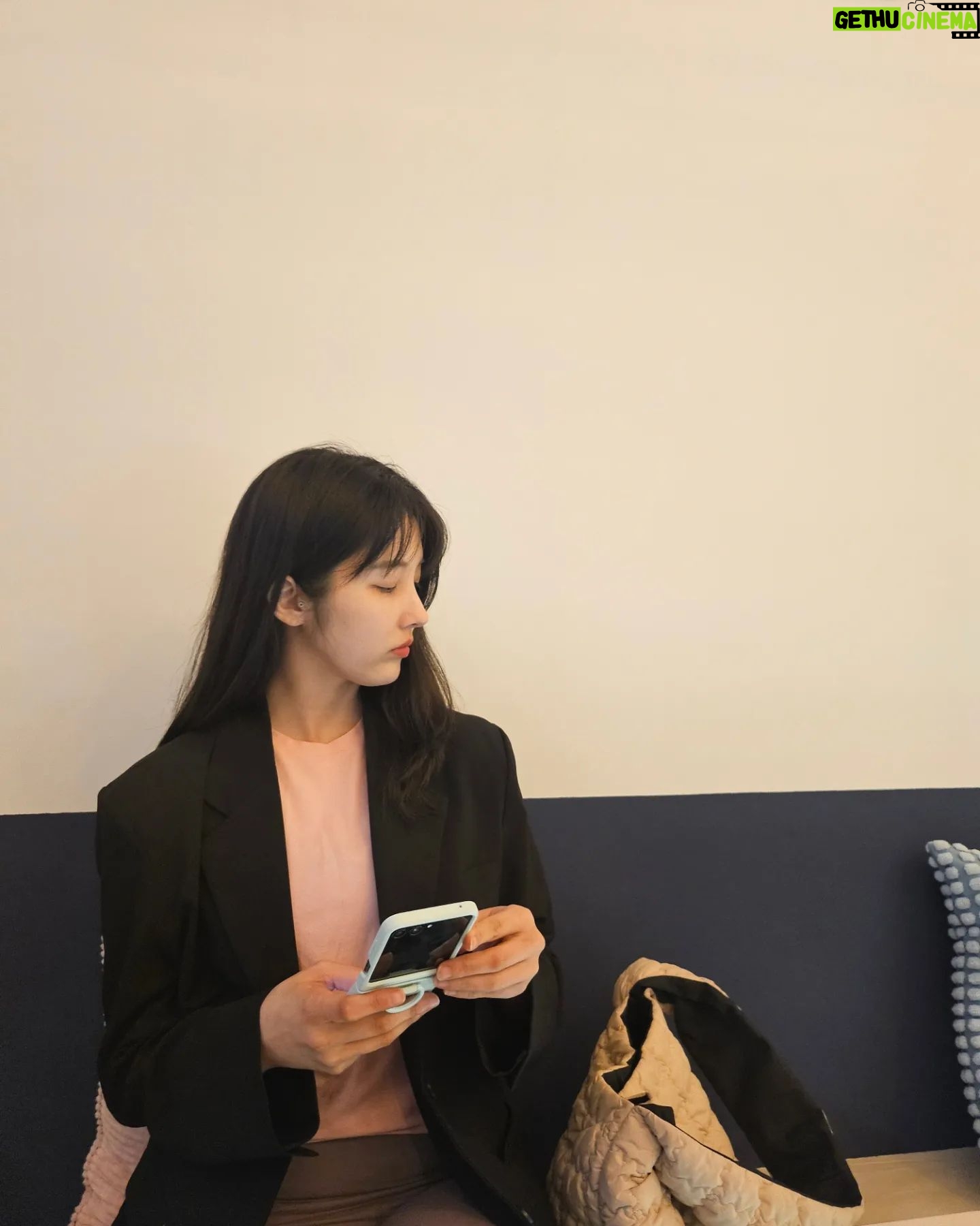 Son Ji-hyun Instagram - ππΈππ° λ΄μ΄μλ€ μ리μλ¬Έμμ΄