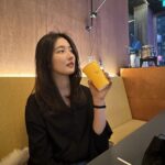 Son Ji-hyun Instagram - 유후.. 머리도 자르고 위는 행복했고.. . . . 부담스런 근접샷은 쏘리..🤭