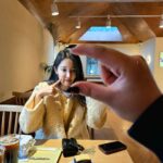 Son Ji-hyun Instagram – 계란빵같은 옷이랑 계란빵 🥐🥯🍳🥚🧇🤲🏻🤲🏻💕