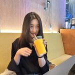 Son Ji-hyun Instagram - 유후.. 머리도 자르고 위는 행복했고.. . . . 부담스런 근접샷은 쏘리..🤭