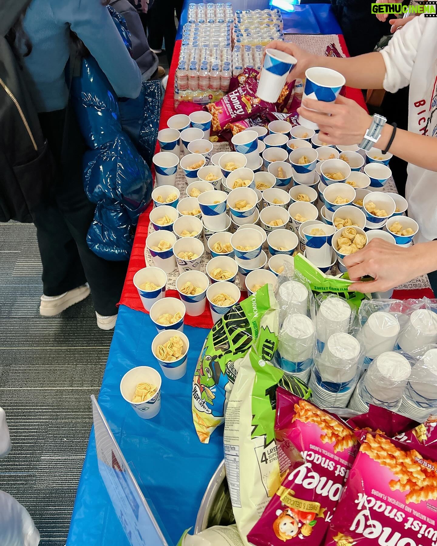 Son Tae-young Instagram - : 아이들 학교에서 설날 행사를 했어요~ 엄마들이 많이 수고 한 날이기도 한 오늘! 모두 행복한 설날 되세요🩷🩷🩷