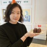 Son Tae-young Instagram - HBD,J 🎂🩷👏🏻💐미리 축하해~~~💜