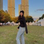 Son Yeon-jae Instagram – Living the life 👶🌳🍯