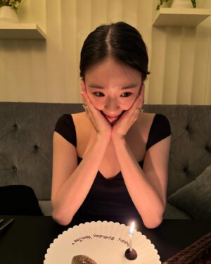 Son Yeon-jae Instagram - 생일 마지막은 남편이랑🎂🤍