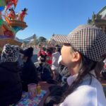 Son Yeon-jae Instagram – 퍼레이드 처음 제대로 보고 감동받은 사람 나야🥹✨🤍🫠🤩