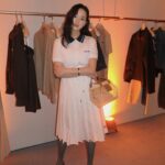 Son Yeon-jae Instagram - @miumiu #miumiu#MiuMiuSelect#AD 💜🤍💜