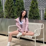Son Yeon-jae Instagram - @thenorthface_kr #광고 조금씩 더워지는 날씨에 아웃도어는 물론 일상생활에도 착용가능한 #데이테크자켓 ☀️ 아가랑도 빨리 산책하고싶다🥹🤍👶🏻 #노스페이스#데이테크시리즈#냉감셋업#경량자켓