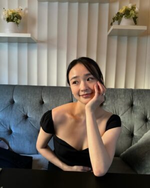 Son Yeon-jae Instagram - 생일 마지막은 남편이랑🎂🤍