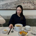 Son Yeon-jae Instagram - 53일만에 첫 점심 외출🌸…. 제일 좋아하는 식당에서 좋아하는 언니들이랑🤍