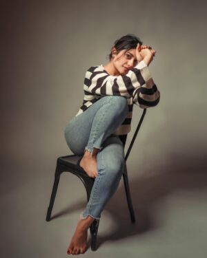Sona Olickal Instagram - 🖤
Photography by: @jithinasankarji 
MUA: @makeup_by_shibinantony