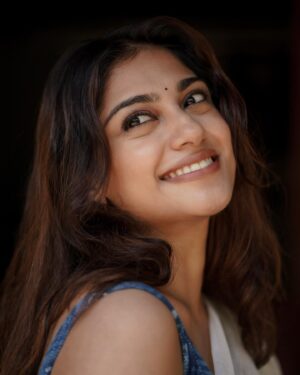 Sona Olickal Instagram - 🦢🌿

Photography: @shone_sibi @shots_by_shone 

Location: @kavungal_tharavad