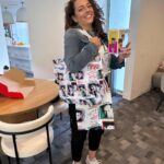 Sona Movsesian Instagram - Even though no one asked for it, here’s my photo shoot with the @nkotb merch. You’re welcome.