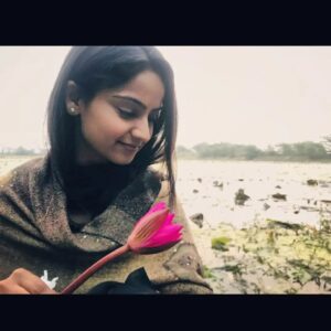 Sonam Lamba Instagram - Tu lorh hain Saadi rooh di.. jhoothe chamm di na... ❤️
ਤੂੰ ਲੋੜ੍ਹ ਹੈਂ ਸਾਡੀ ਰੂਹ ਦੀ ਝੂਠੇ ਚੰਮ ਦੀ ਨਾਂ ❤️
You are the need of this soul and not the fake skin.. ❤️😊