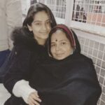 Sonam Lamba Instagram – Ye hamari strong woman ke liye 😊😘😘😘