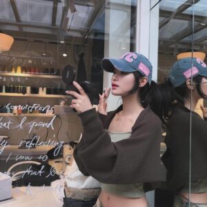Actress Song Chae-yoon HD Instagram Photos and Wallpapers April 2024